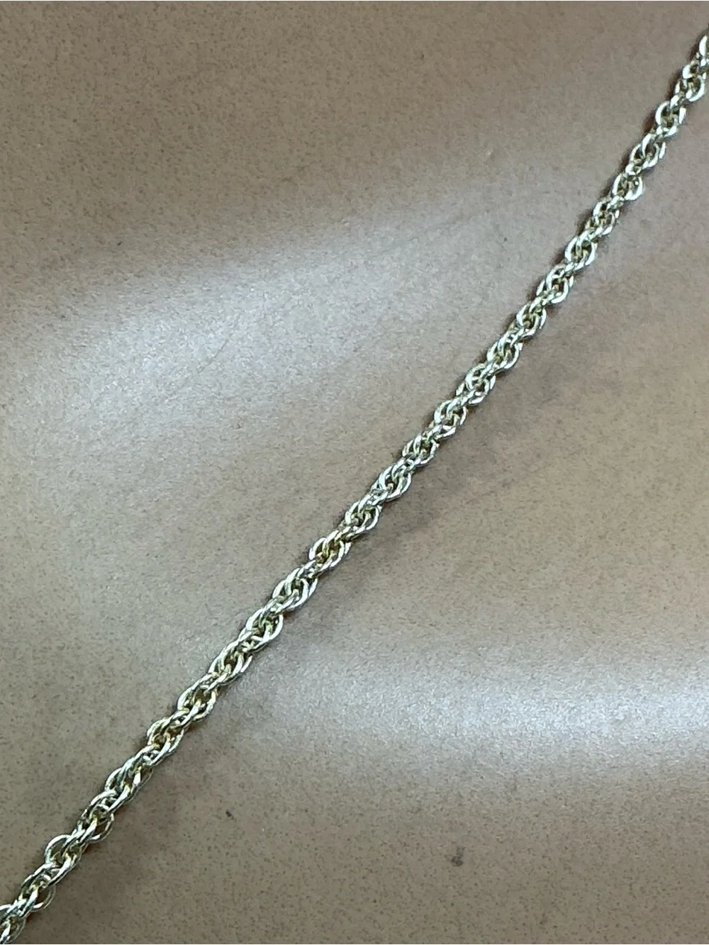 Sterling Silver Italian Double Links Petite Necklace. 18 inches long
